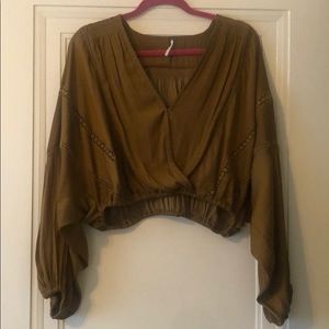 Free People Gold Balloon Sleeve Cropped Blouse EUC